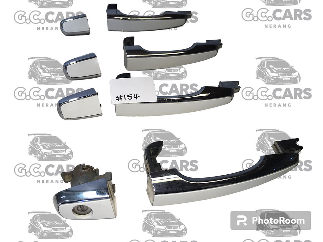 HOLDEN COMMODORE GENUINE GM OUTER DOOR HANDLE CHROME SET OF 4 WHITE