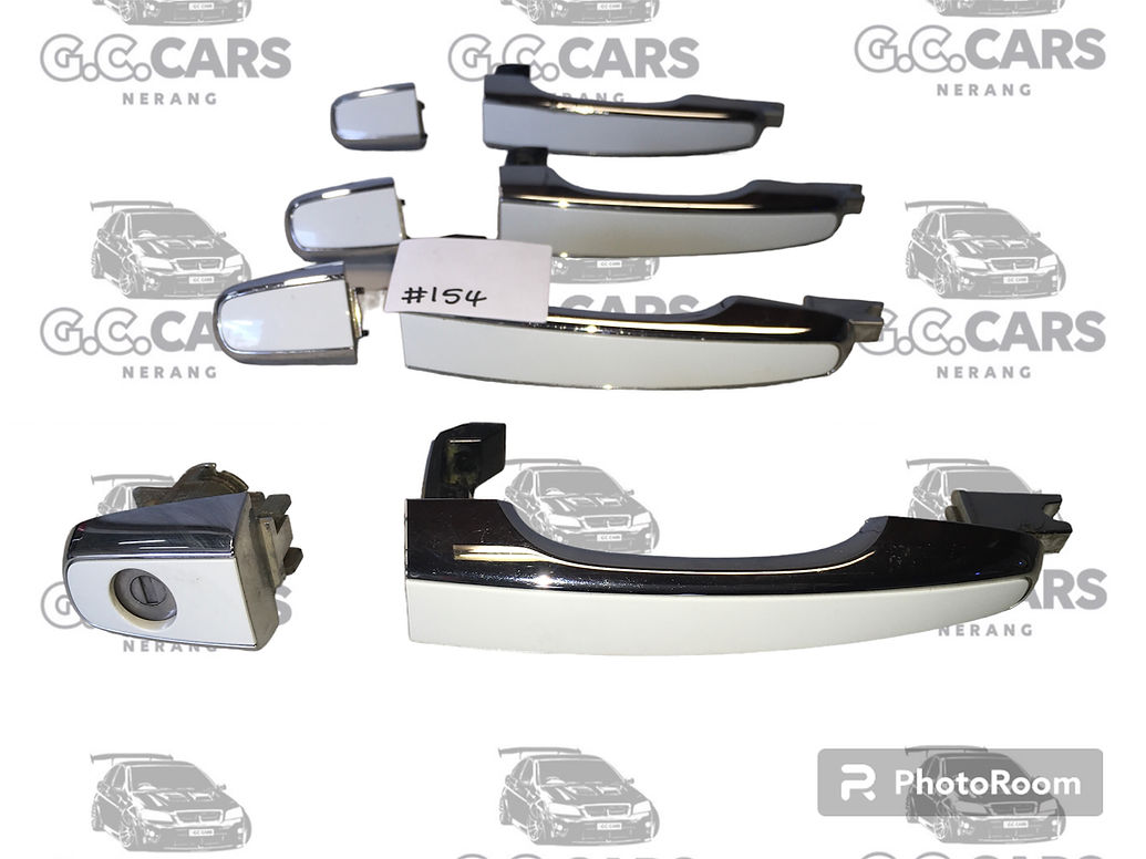 HOLDEN COMMODORE GENUINE GM OUTER DOOR HANDLE CHROME SET OF 4 WHITE