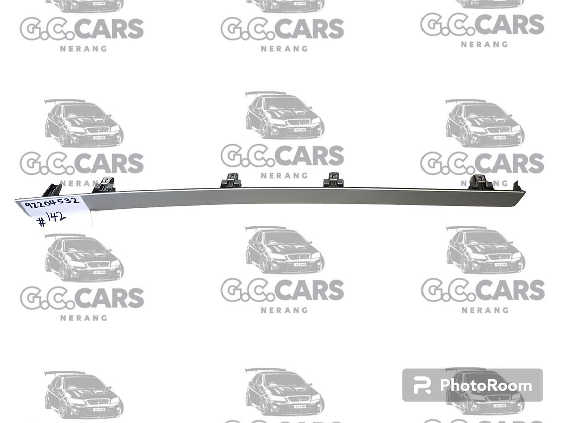 HOLDEN COMMODORE GENUINE GM Applique, LH SILVER TRIM