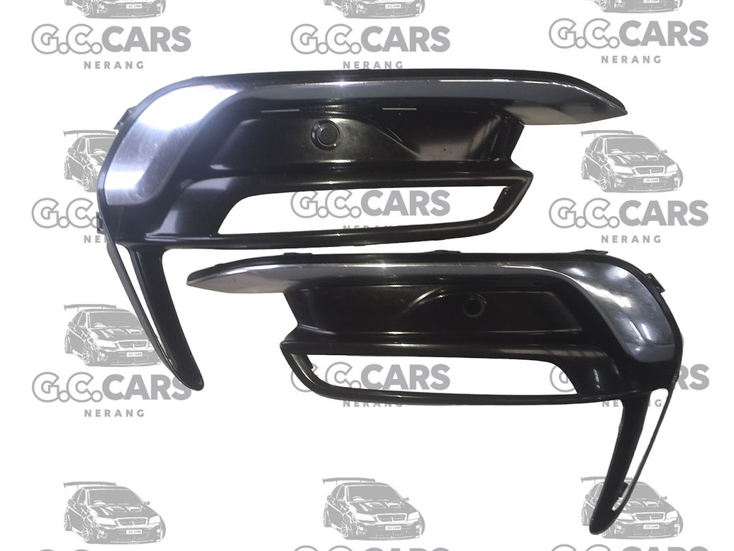 HOLDEN COMMODORE GENUINE GM VF S2 FRONT GRILL SET WITH DAYLIGHT RUNNING LIGHTS