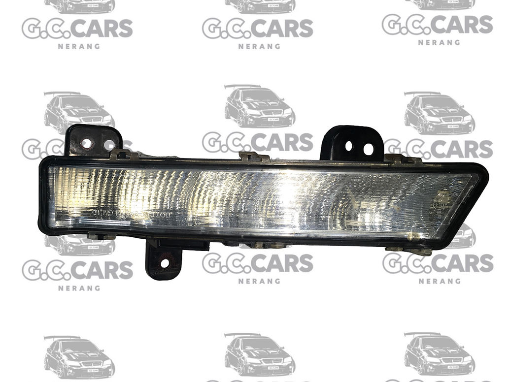 VF CALAIS DAYTIME RUNNING LIGHT LH SV6 SS SSV DRL HOLDEN COMMODORE GENUINE GM