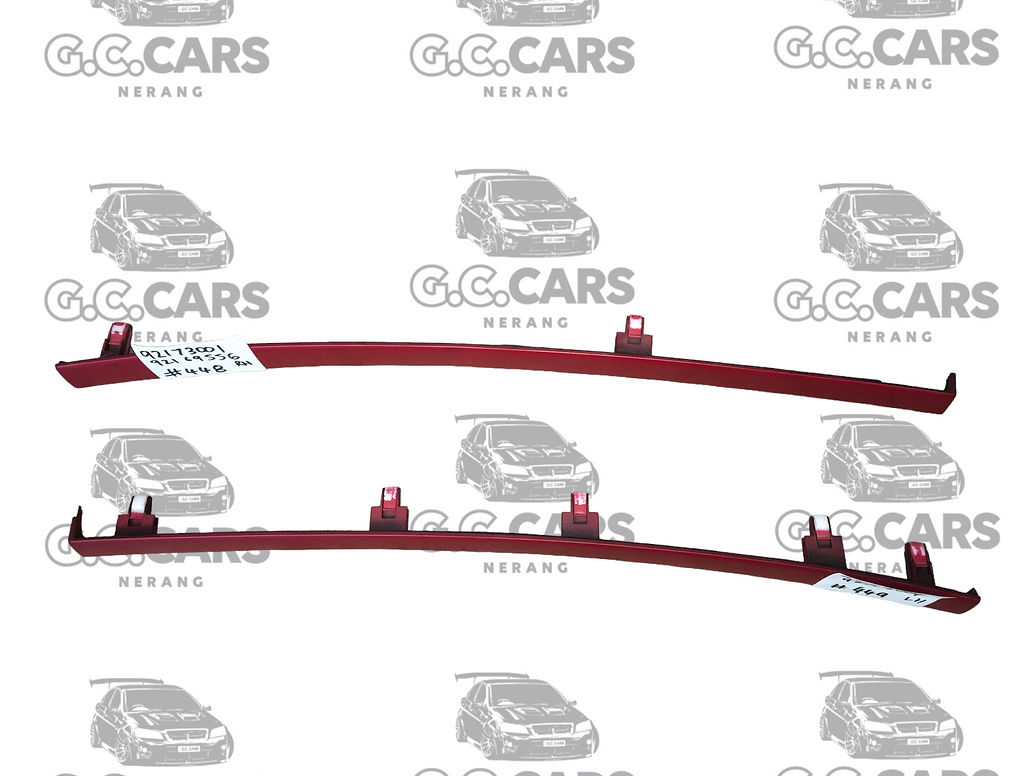 HOLDEN COMMODORE GENUINE GM DASH TRIM RH LH PAIR