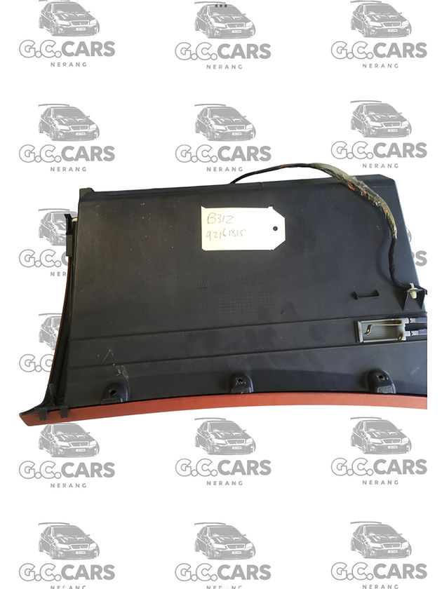 ORANGE GLOVE BOX LID SS (IGNITION)