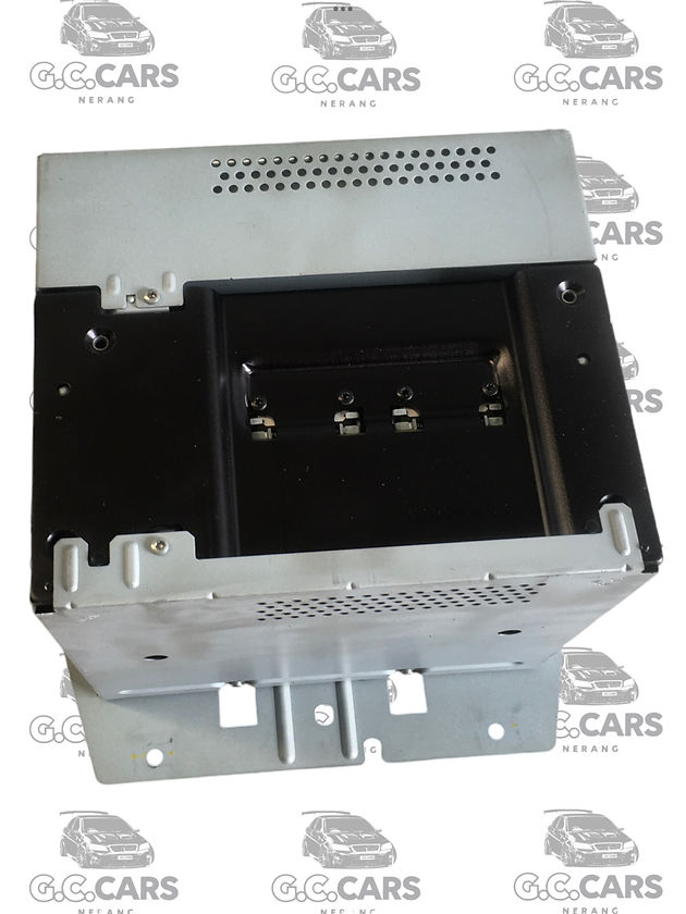 SERIES 2 VE COMMODORE STEREO IQ W NAV