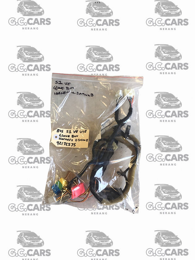 VE SERIES 1 UTE GLOVE BOX HARNESS AND SATNAB