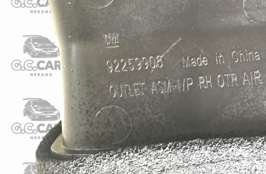 HOLDEN VF DRIVER SIDE AIR VENT