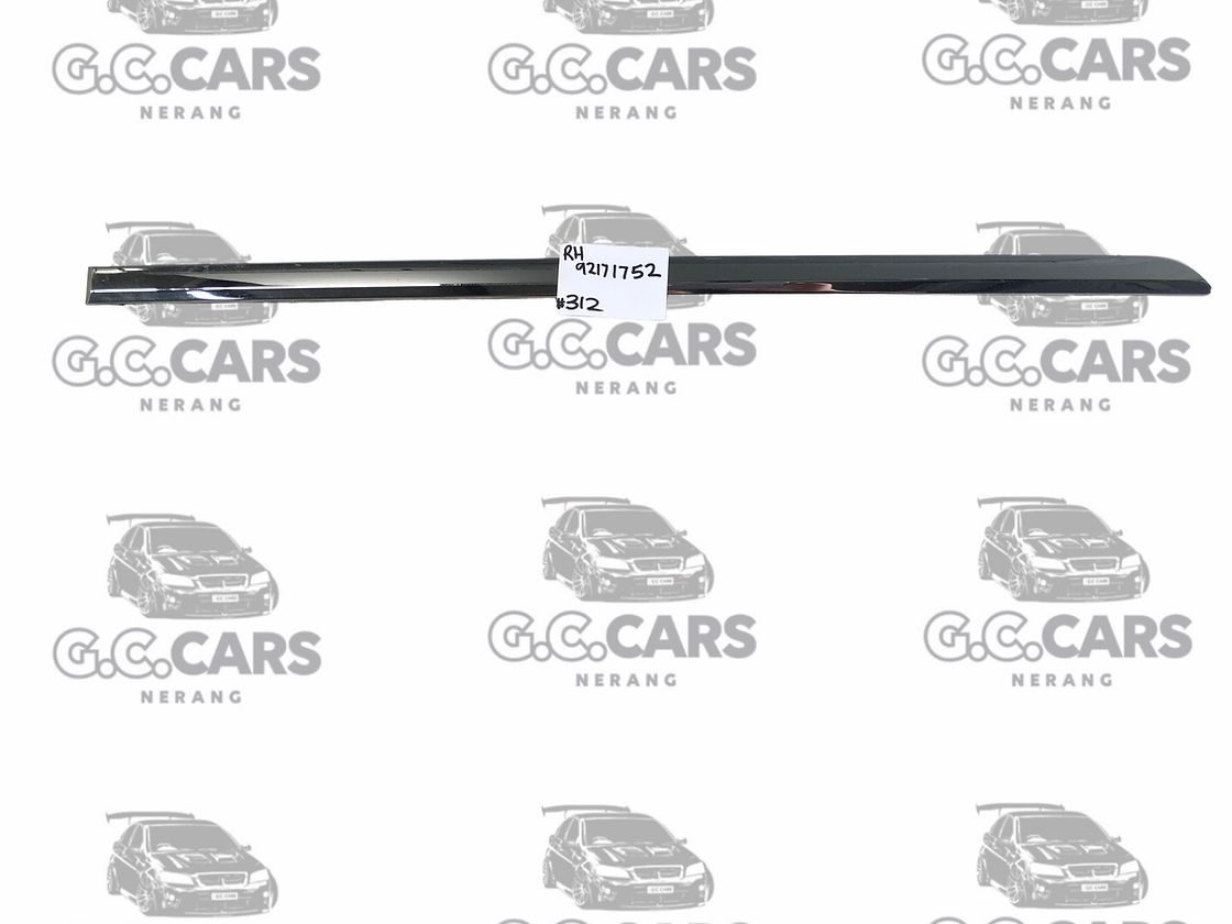 HOLDEN COMMODORE GENUINE GM CHROME DOOR TRIM RH REAR ONLY