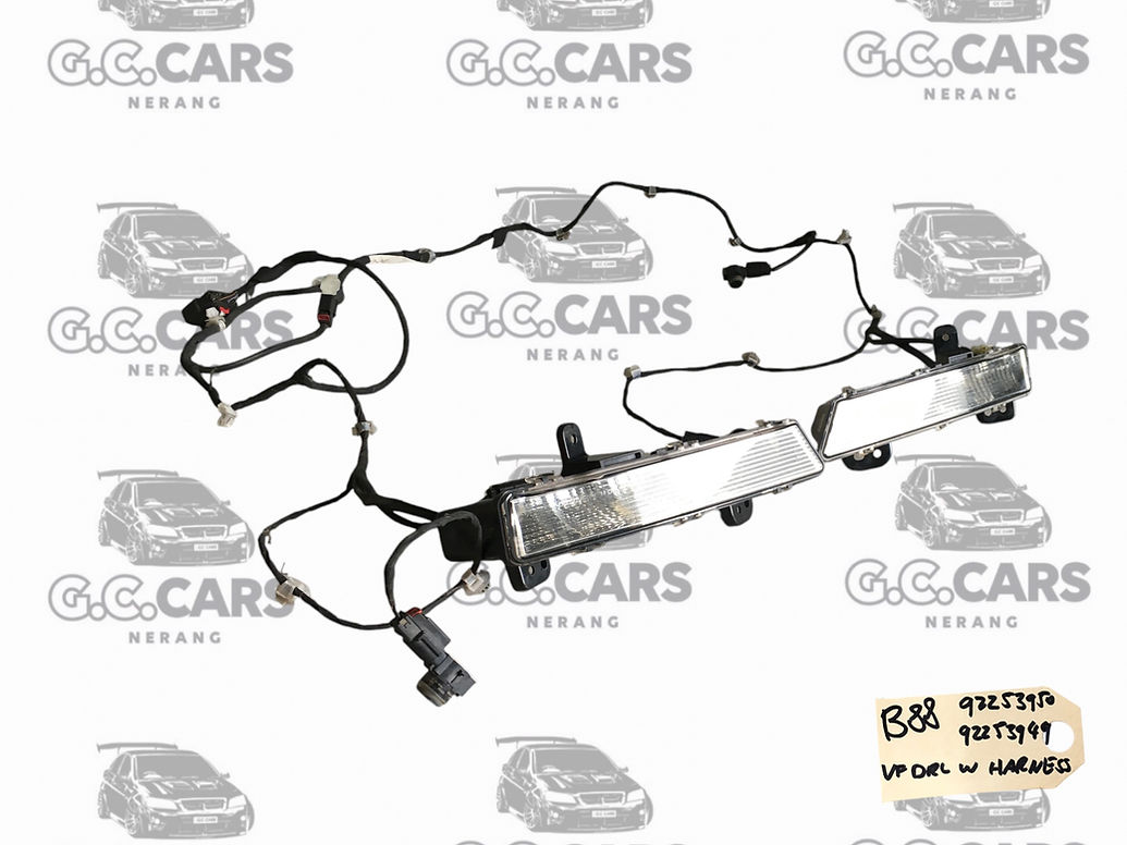 HOLDEN VF DRL LIGHTS WITH HARNESS