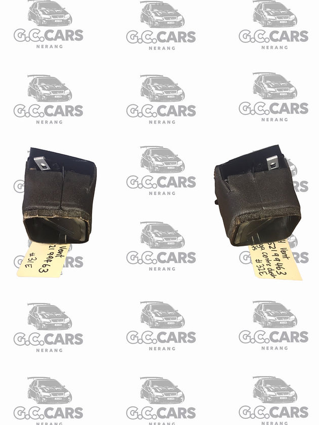 OMEGA CENTRE DASH VENTS RH & LH HOLDEN COMMODORE GENUINE GM