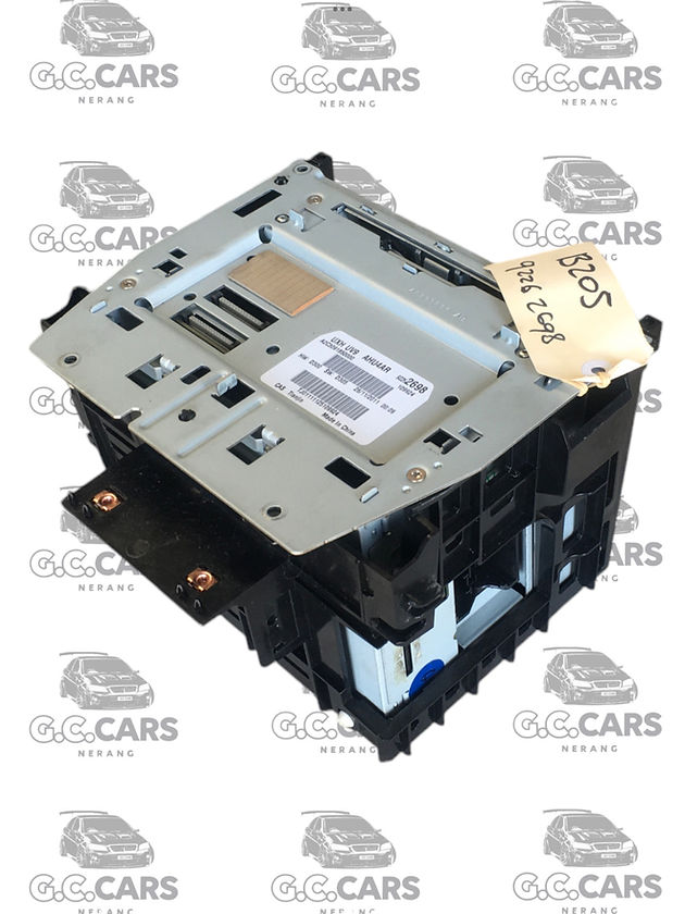 VE SERIES 2 IQ STEREO BOX HOLDEN COMMODORE GENUINE GM