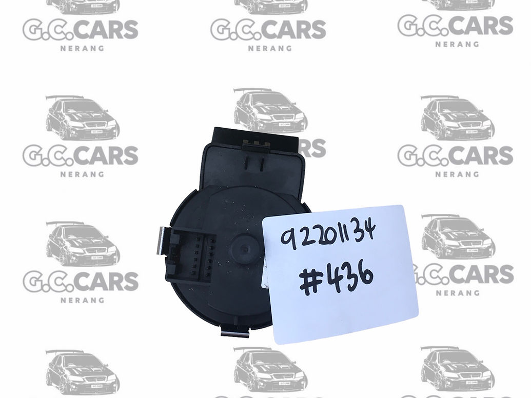 HOLDEN COMMODORE GENUINE GM VE HEAD LIGHT SWITCH WITH FOG LIGHT