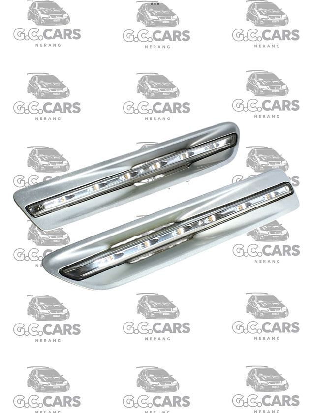 INDICATOR LH/RH WM STATESMAN AND CAPRICE SILVER