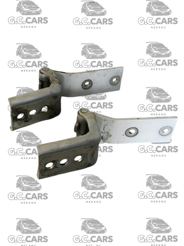 HOLDEN TAILGATE LATCHES