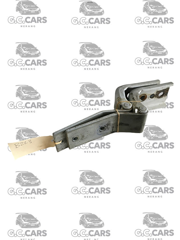 HOLDEN TAILGATE LATCHES