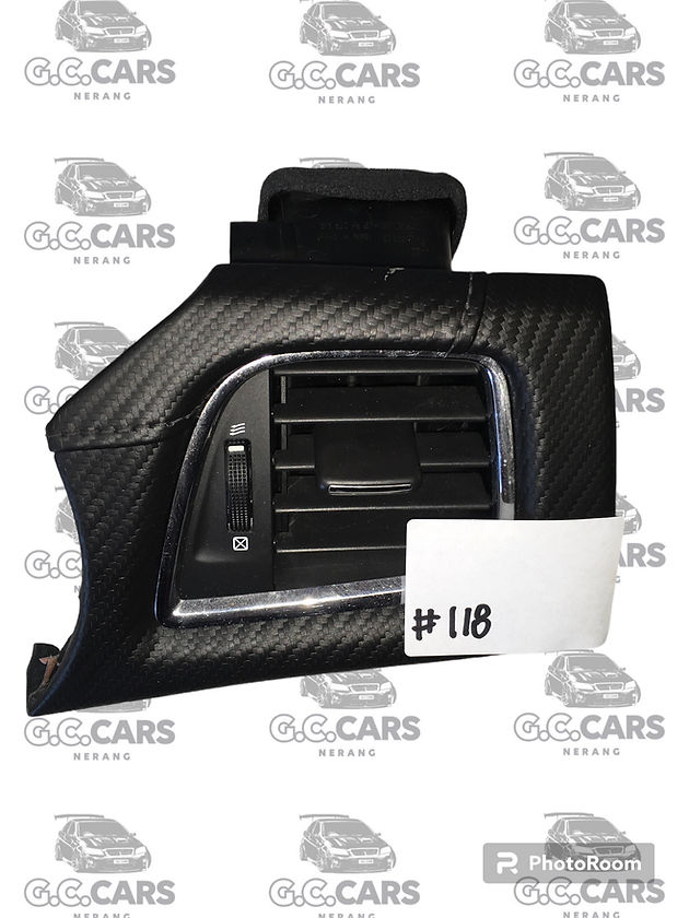 HOLDEN COMMODORE Right Driver Air Vent Trim VF SS SV6