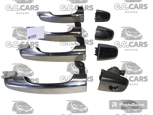HOLDEN COMMODORE GENUINE GM OUTER DOOR HANDLE CHROME SET OF 4