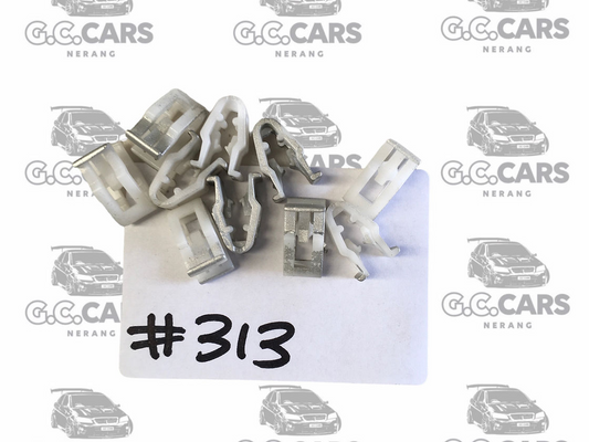 HOLDEN COMMODORE INTERIOR TRIM CLIPS