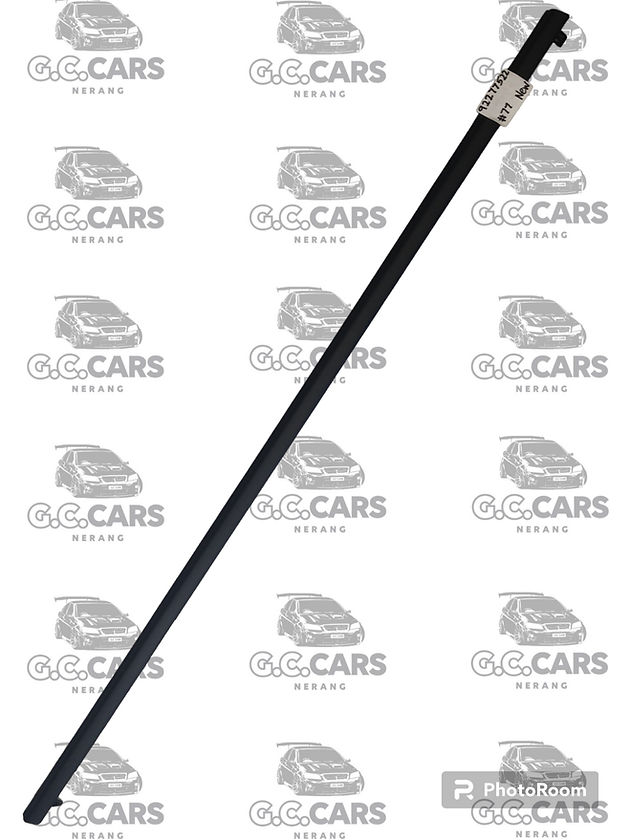 HOLDEN COMMODORE Genuine GM RH Rear belt moulding black