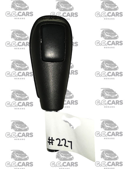HOLDEN COMMODORE AUTOMATIC SHIFTER HANDLE OMEGA, VE, SV6, SS, SSV