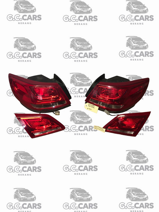 VF SSV TAIL LIGHT SET HOLDEN COMMODORE GENUINE GM