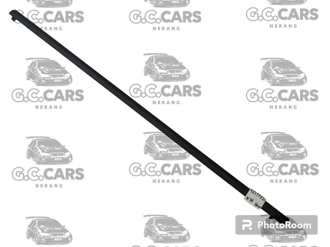HOLDEN COMMODORE Genuine GM LH rear belt moulding