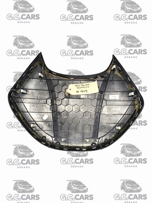 VF SS DASH PAD INSTRUMENT CLUSTER TOP WHITE STITCH LEATHER HOLDEN COMMODORE