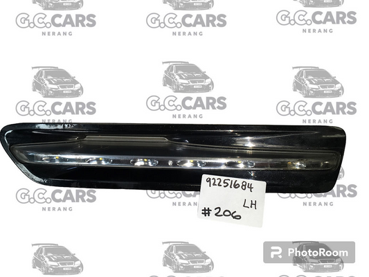 HOLDEN COMMODORE Genuine GM LH Guard Indicator Flasher WN Statesman