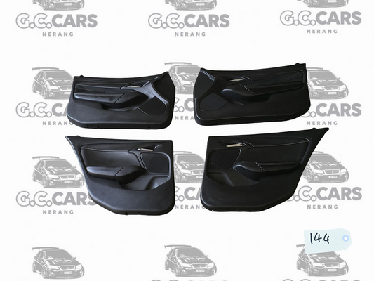 HOLDEN VF SV6 FRONT DOOR CARDS