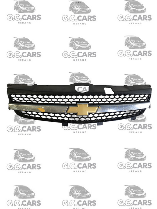 VE HOLDEN UPPER GRILLE (CHEV BADGE)