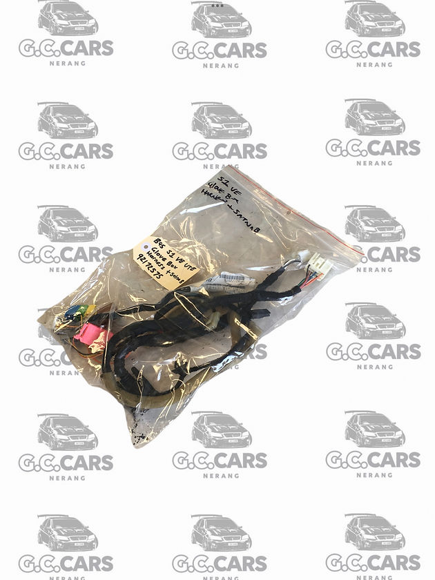 VE SERIES 1 UTE GLOVE BOX HARNESS AND SATNAB