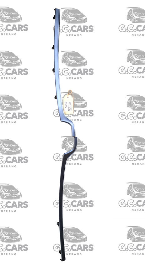 HOLDEN COMMODORE GENUINE GM VE Dash Trim Strip Applique Used Brushed Silver