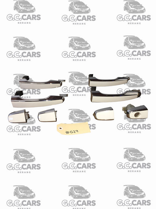 OUTER DOOR HANDLE CHROME SET OF 4 WHITE HOLDEN COMMODORE GENUINE GM