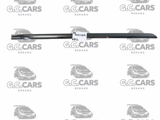 HOLDEN COMMODORE GENUINE GM CHROME DOOR TRIM RH REAR ONLY