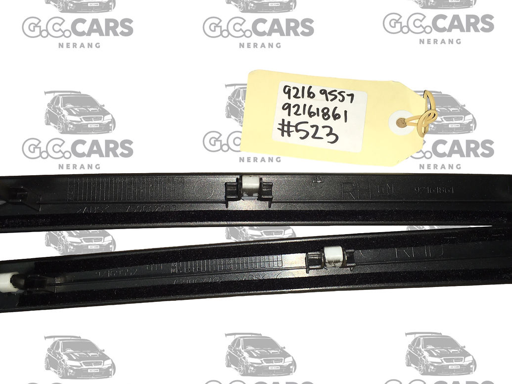 HOLDEN COMMODORE GENUINE GM VE BERLINA SERIES 1 PAIR DASH TRIMS
