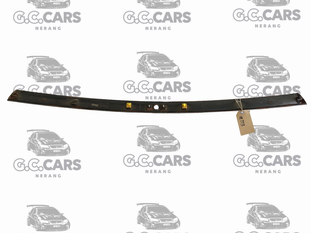 BOOT LID CHROME TRIM GARNISH WN WM CAPRICE STATESMAN HOLDEN COMMODORE GENUINE GM