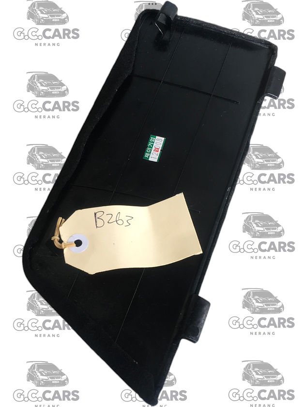 VE WAGON INNER BOOT SIDE PANEL