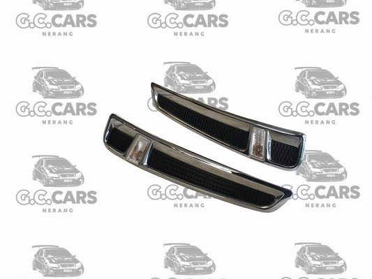 VF SIDE GUARD FLUTES & INDICATOR RH CHROME HOLDEN COMMODORE GENUINE GM